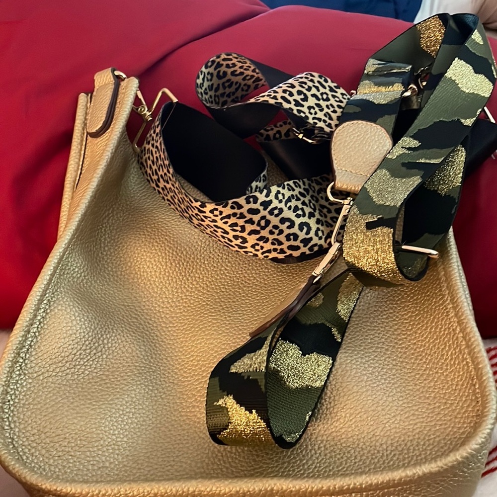 Muted gold crossbody bag !